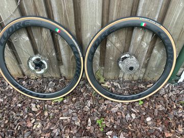 Used Dt Swiss cuore 2022 bike — image 1 of 5