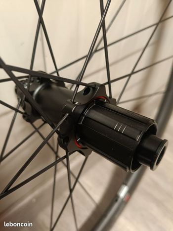 Used CSC 50mm Disc Shimano 2025 bike — image 6 of 14