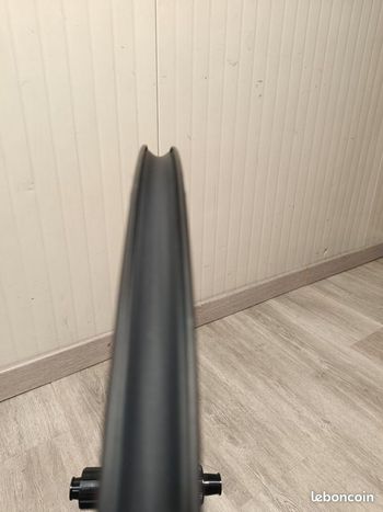 Used CSC 50mm Disc Shimano 2025 bike — image 12 of 14
