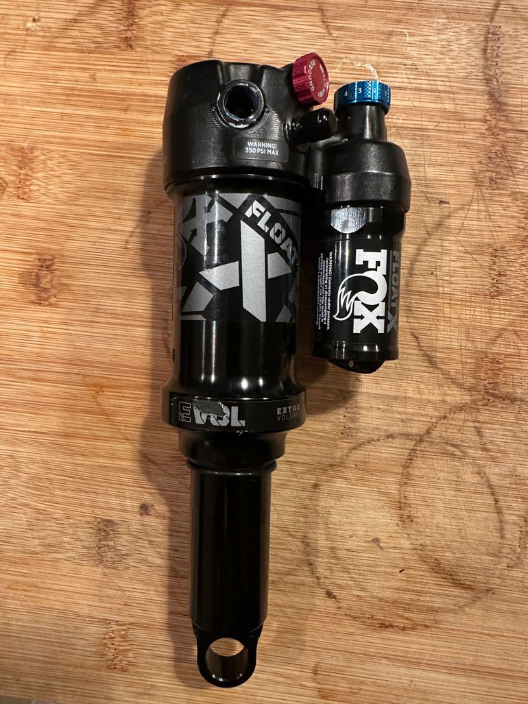 FOX FLOAT X Performance 2025 50周年 2025 Fox Float X Factory Shock - Standard - Fox Float X - TF