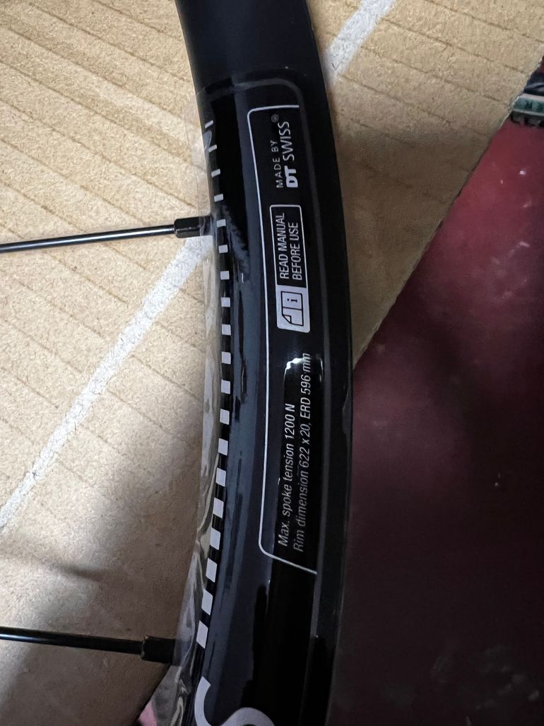 Used Dt Swiss R470db Disk 2020 bike — image 2 of 4
