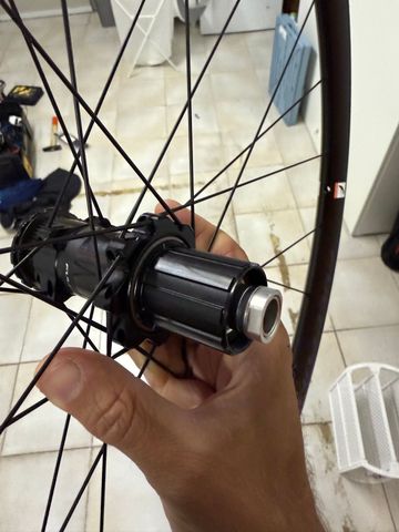 Używany Fulcrum red metal 5 2025 bike — zdjęcie 2 z 2