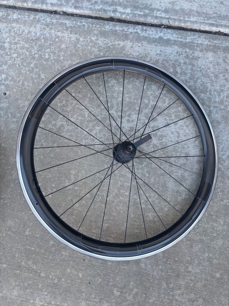 Used HED. Jet RC Performance 46mm 2025 bike — image 2 of 5