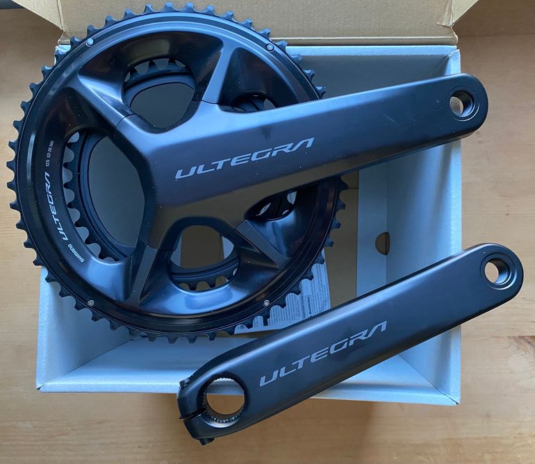 Shimano Ultegra FC-R8100 Crankset, 52/36T 172.5mm 2025