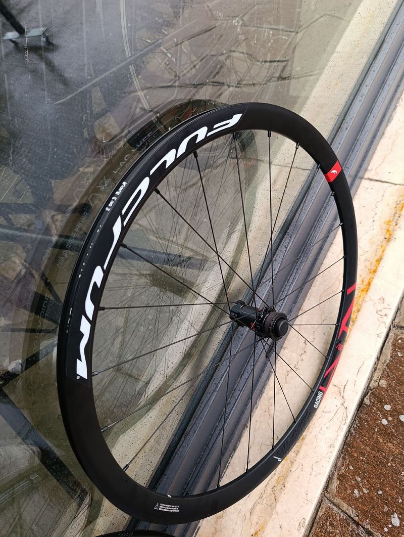 Fulcrum RACING 400 DISK 2024 bike d'occasion — image 3 sur 5