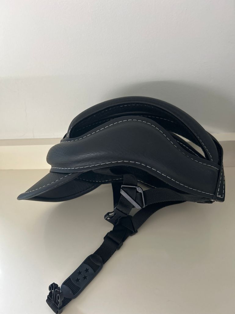 Brugt Ebon Casco piel color marrón 2023 bike — billede 2 af 4