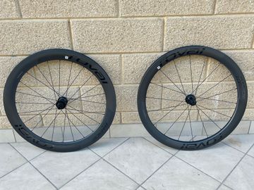 Used Shimano roval rapide clx2 2025 bike — image 5 of 6