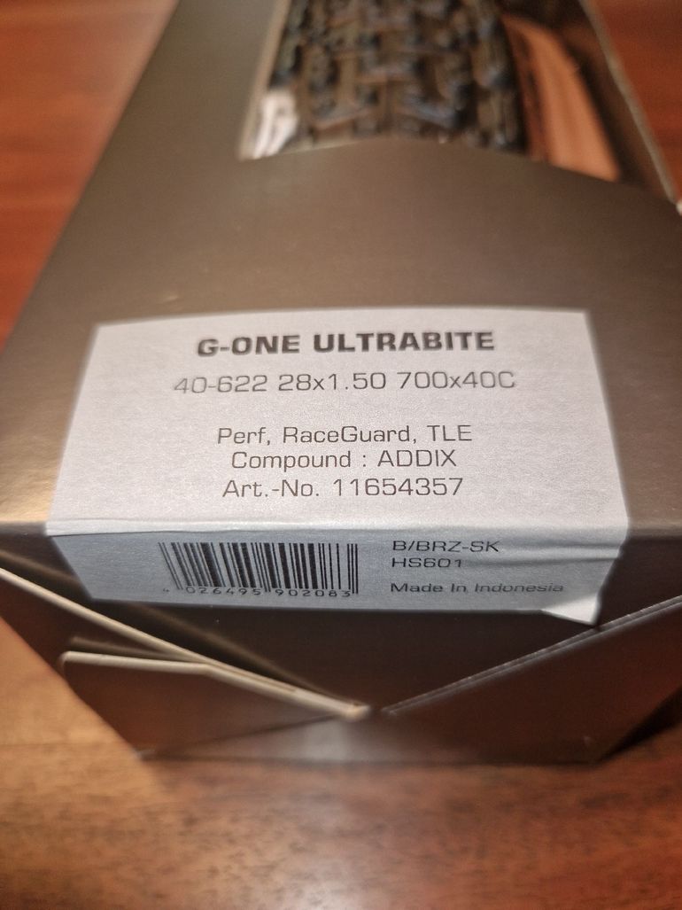 Used Schwalbe G-One Ultrabite Performance Race Guard TLE Gravel Faltreifen 2025 bike — image 2 of 2