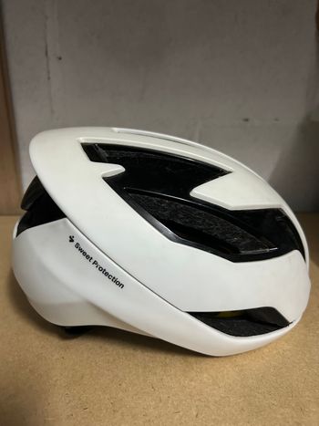 Used Sweet Protection Falconer Mips 2020 Cycling Accessories