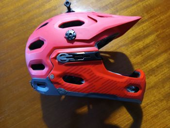 Used Bell SUPER 3R 2018 Cycling Accessories
