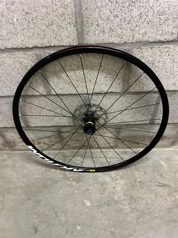 Used Mavic Aksium 2022 bike