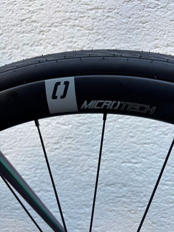 Used MICROTECH RE38 2025 bike — image 8 of 9