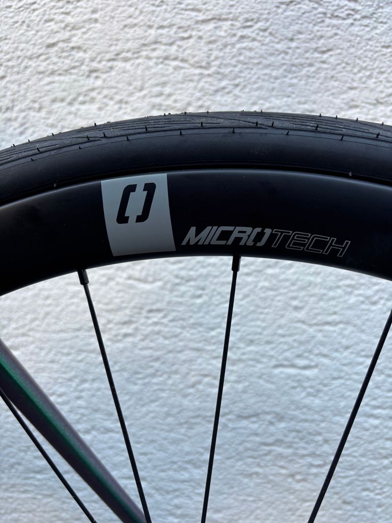 Used MICROTECH RE38 2025 bike — image 8 of 9