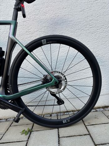 Used MICROTECH RE38 2025 bike — image 7 of 9