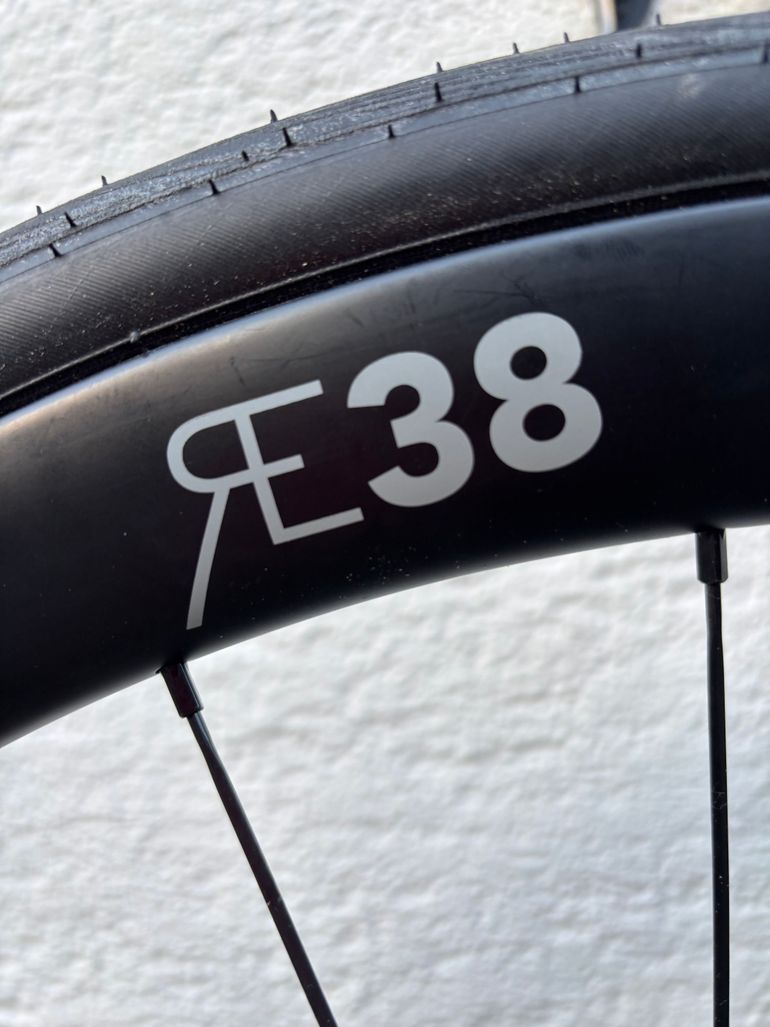 Used MICROTECH RE38 2025 bike — image 9 of 9