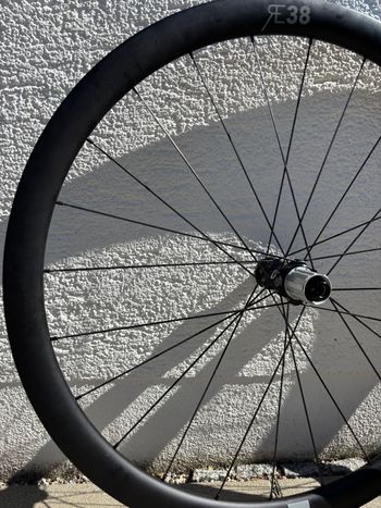 Used MICROTECH RE38 2025 bike — image 3 of 9