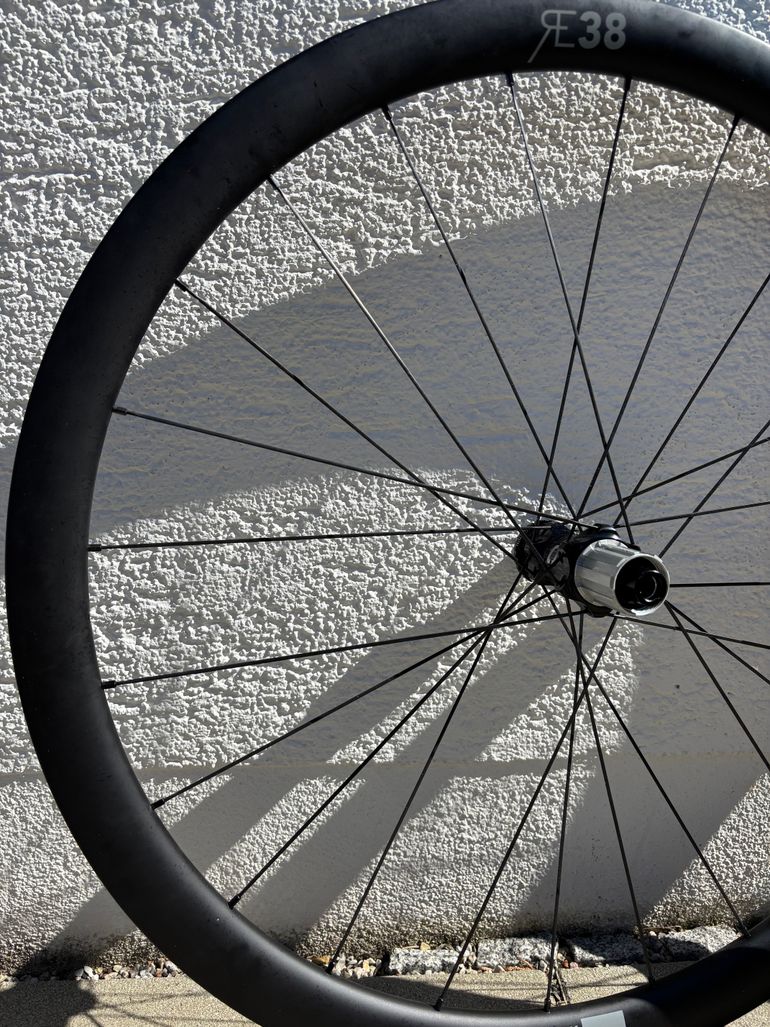 Used MICROTECH RE38 2025 bike — image 3 of 9