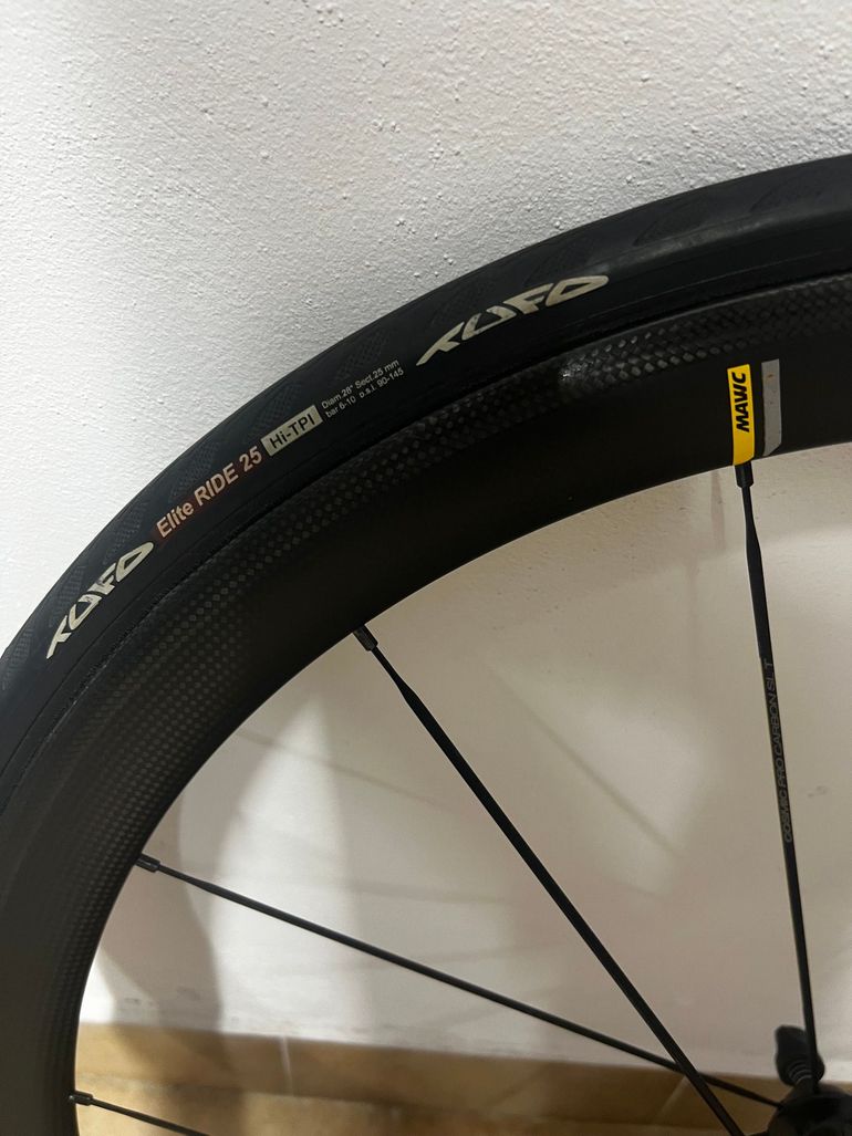 Used Mavic pro carbonio 2021 bike — image 4 of 7