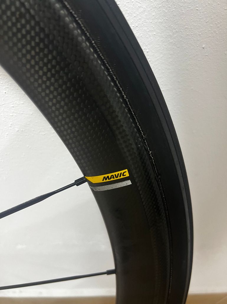 Used Mavic pro carbonio 2021 bike — image 5 of 7