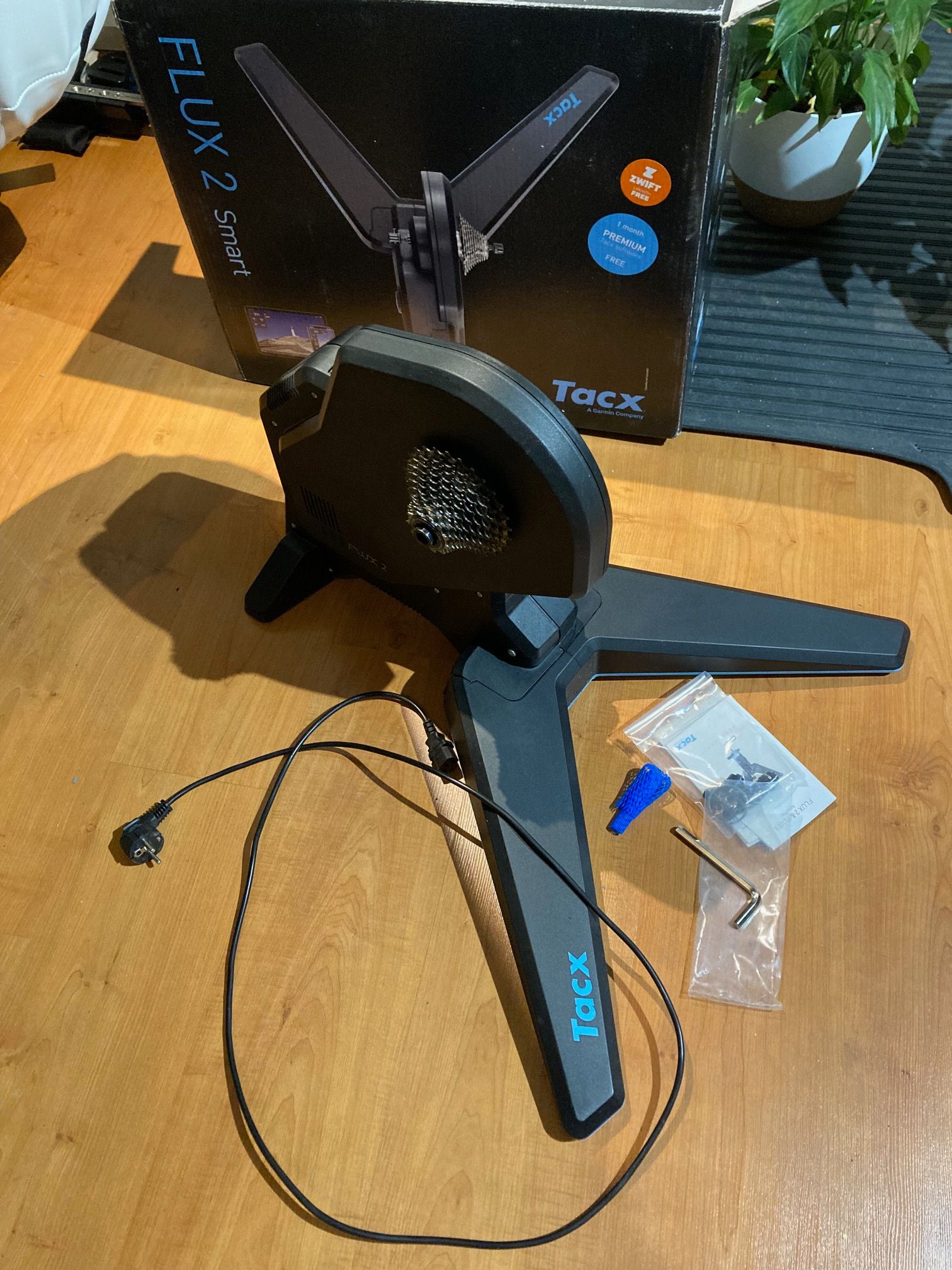 Tacx FLUX 2 Smart（スプロケット付き） 【公式通販】