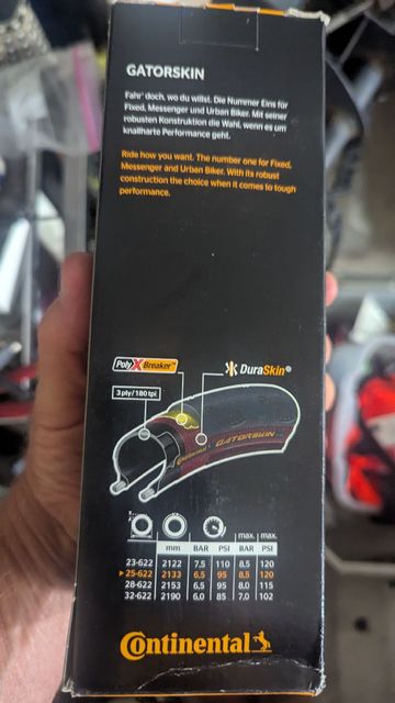 Used Continental gatorskin 25mm 2025 bike — image 3 of 9