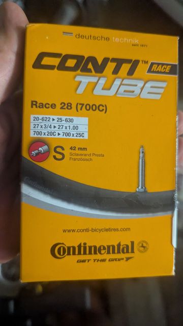 Used Continental gatorskin 25mm 2025 bike — image 6 of 9