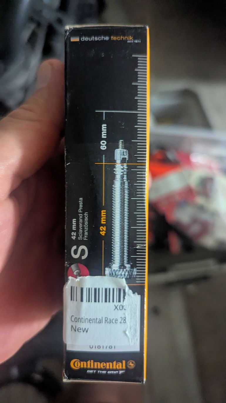 Used Continental gatorskin 25mm 2025 bike — image 4 of 9