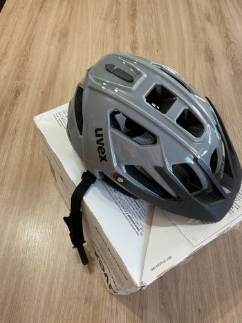 Used Quatro Cycling Accessories