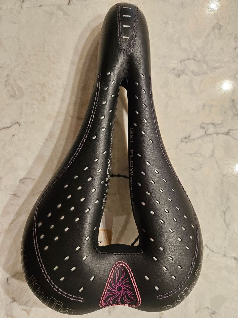 Used Selle Italia Diva Gel Flow bike — image 1 of 4