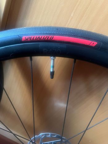 Used Dt Swiss R470 2025 bike — image 2 of 7