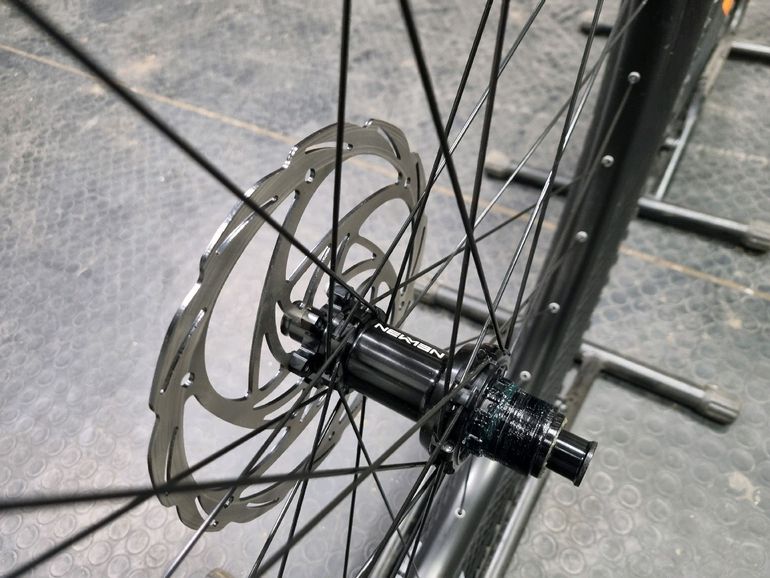 Tweedehands Newmen fade 2024 bike — afbeelding 3 van 3