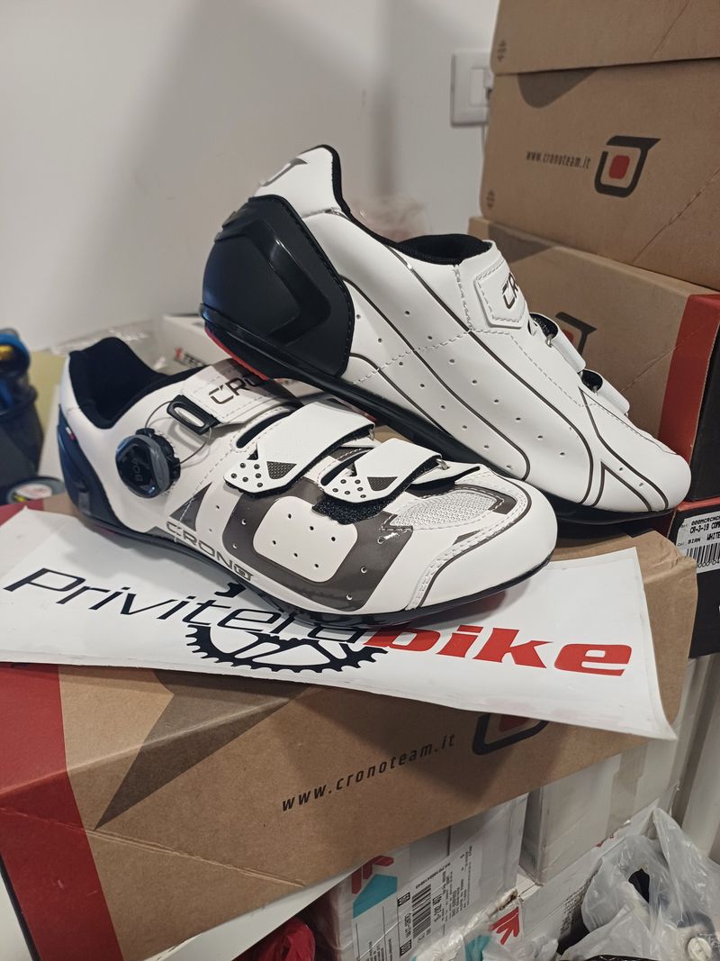 Crono SCARPE CR-3-19-COMPOSIT WHITE 42 - 000MCRCNCR-3-19-WHT-42 2022 Cycling Shoes d'occasion