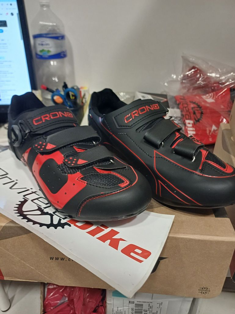 Used Crono SCARPE  CR-3-19-COMPOSIT RED 42 - 000MCRCNCR-3-19-RED-42 2022 bike — image 2 of 2
