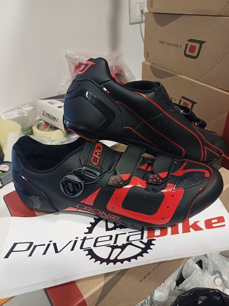 Crono SCARPE CR-3-19-COMPOSIT RED 42 - 000MCRCNCR-3-19-RED-42 2022 Cycling Shoes d'occasion