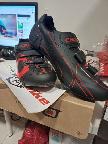 Used Crono SCARPE  CR-3-19-COMPOSIT RED 43 - 000MCRCNCR-3-19-RED-43 2023 bike — image 2 of 2
