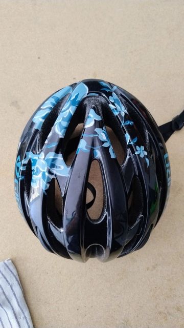 Used Giro Revel X 2017 bike — image 2 of 4