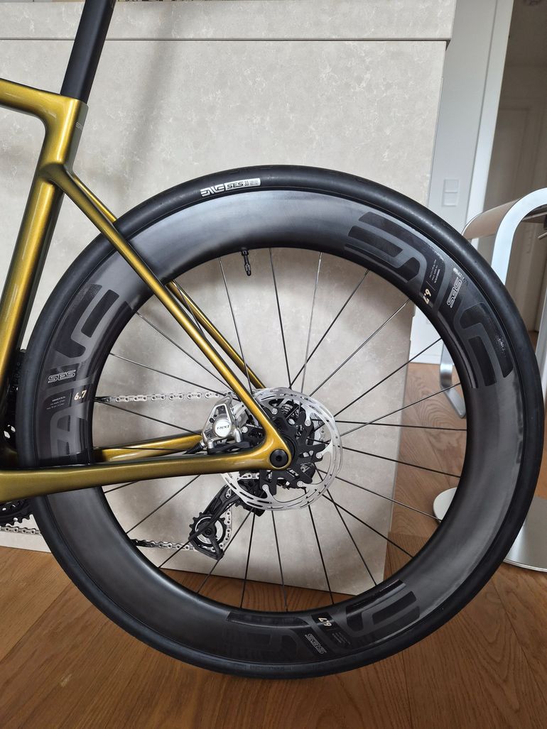 Brugt Enve SES 6.7 2024 bike — billede 2 af 14