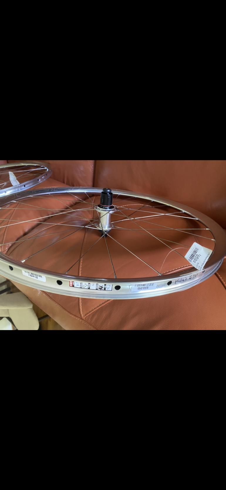 Used HED. Emporia Silver Edition 2023 bike — image 4 of 7