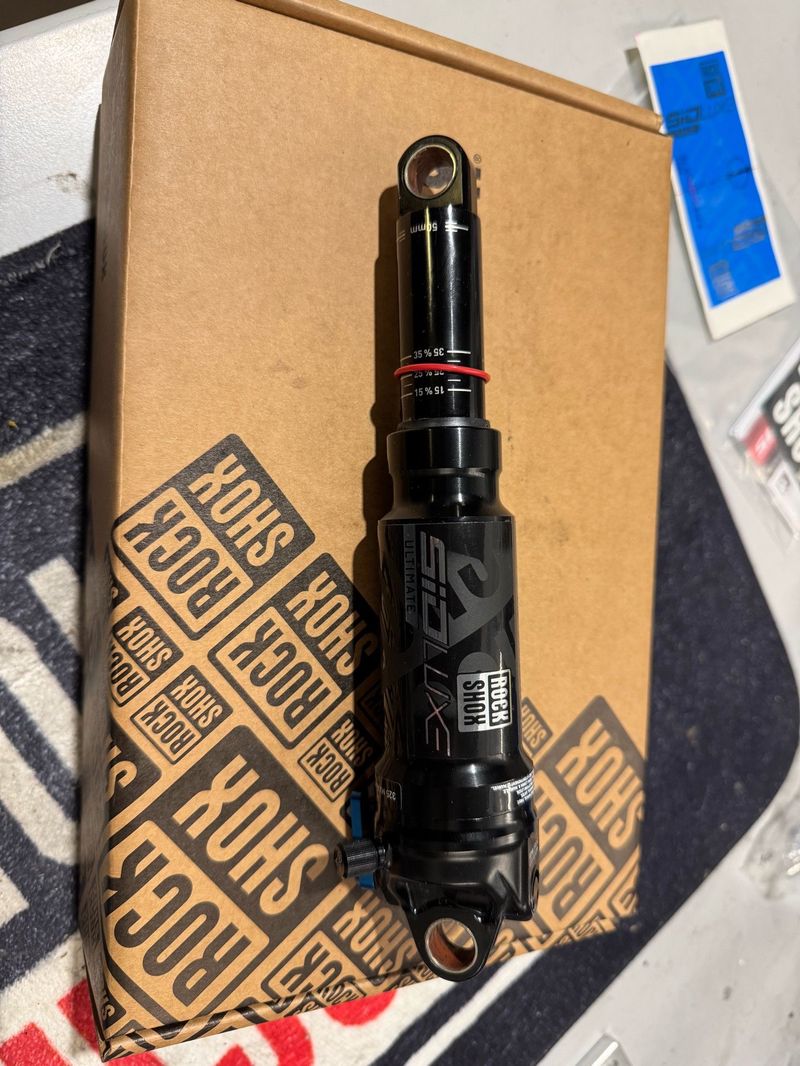 Käytetty RockShox sid ultimate rl 210x50 2021 Rear Suspension