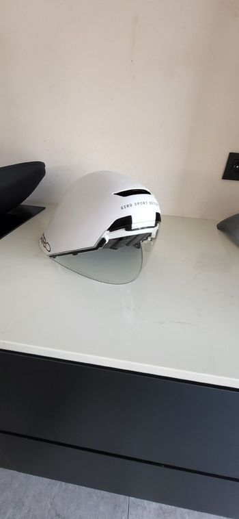 Used Giro aerohead II mips whit - M 2025 Cycling Accessories
