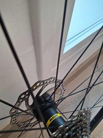 Used Mavic carretera 700c bike — image 2 of 6