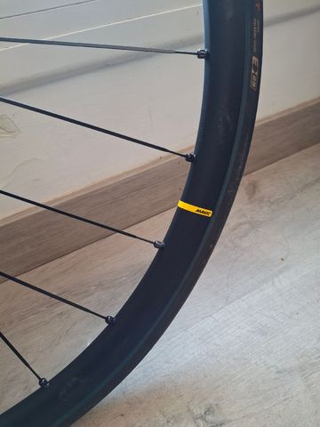 Used Mavic carretera 700c bike — image 3 of 6