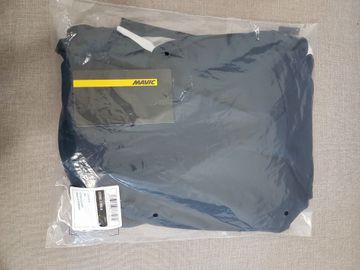 Mavic COSMIC II BIB SHORT Total Eclipse XL bike d'occasion — image 9 sur 11