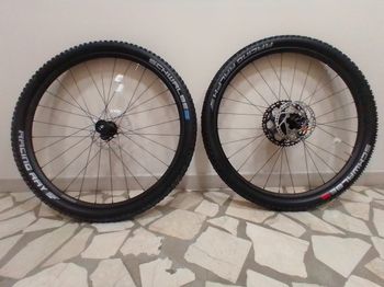 Gebrauchtes Stans Notubes Stan's NoTubes Crest MK4 HollowGram Lefty 60 / Shimano 7110 Wheels