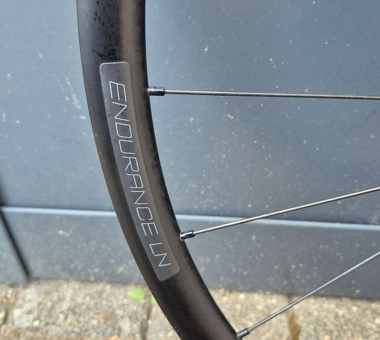 Tweedehands Dt Swiss endurace 2025 bike — afbeelding 3 van 4