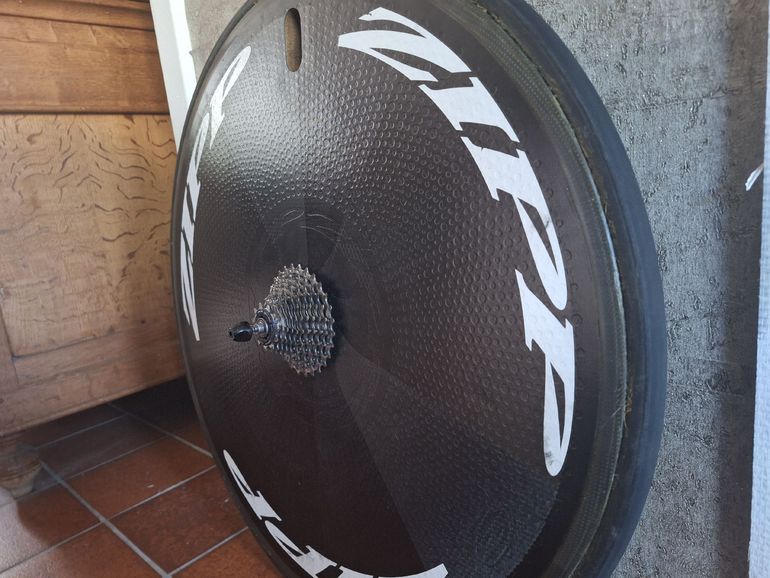 Used Zipp 900 bike — image 2 of 3