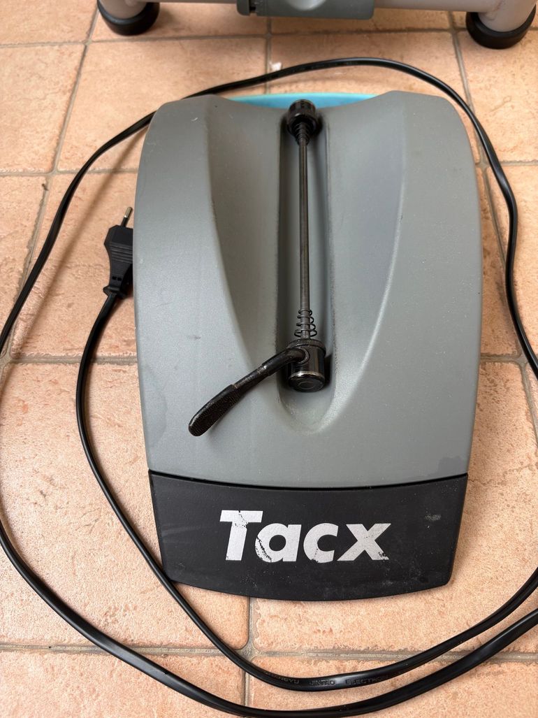 Used Tacx T2180 Vortex Smart Trainer bike — image 7 of 9