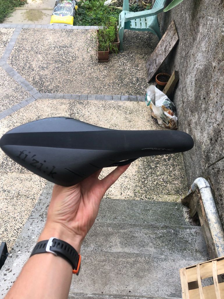 Used Fizik arione r5 bike — image 1 of 3