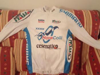 Used Nove colli Giacca maniche lunghe e pantaloni mezza gamba 2015 bike — image 4 of 4