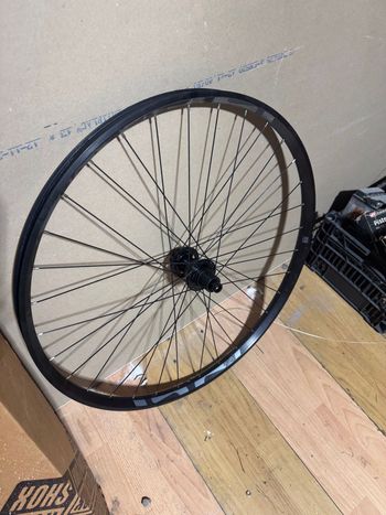 Used Aivee e13 Lg1 + aivee hubs 2025 bike — image 2 of 2